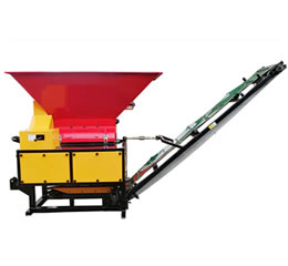 拖拉機帶動粉土機